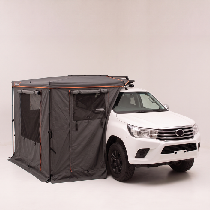 Anexo para Toldo Australia 270 armado junto a una Toyota Hilux
