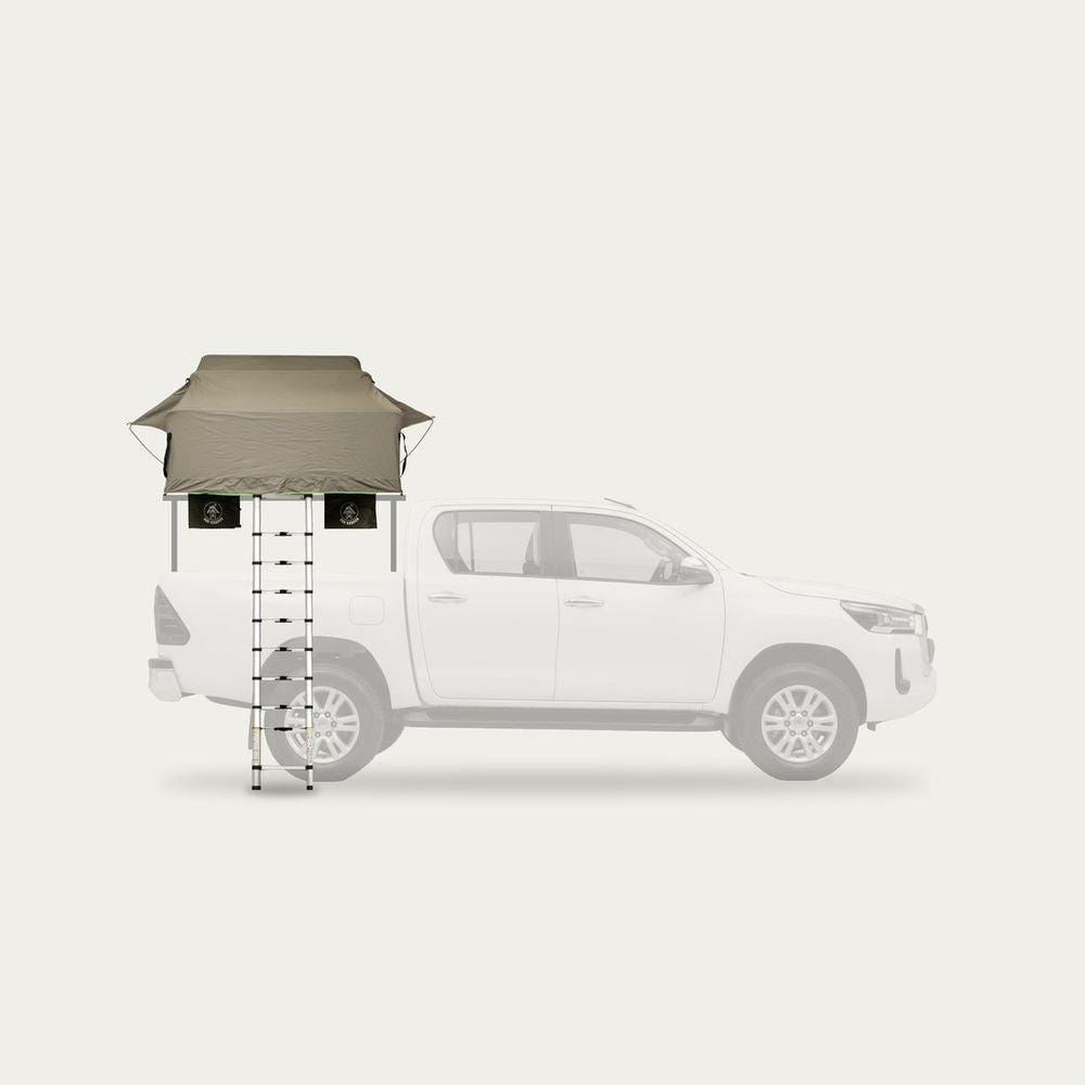 Carpa colocada sobre una Toyota Hilux (ilustración a escala)